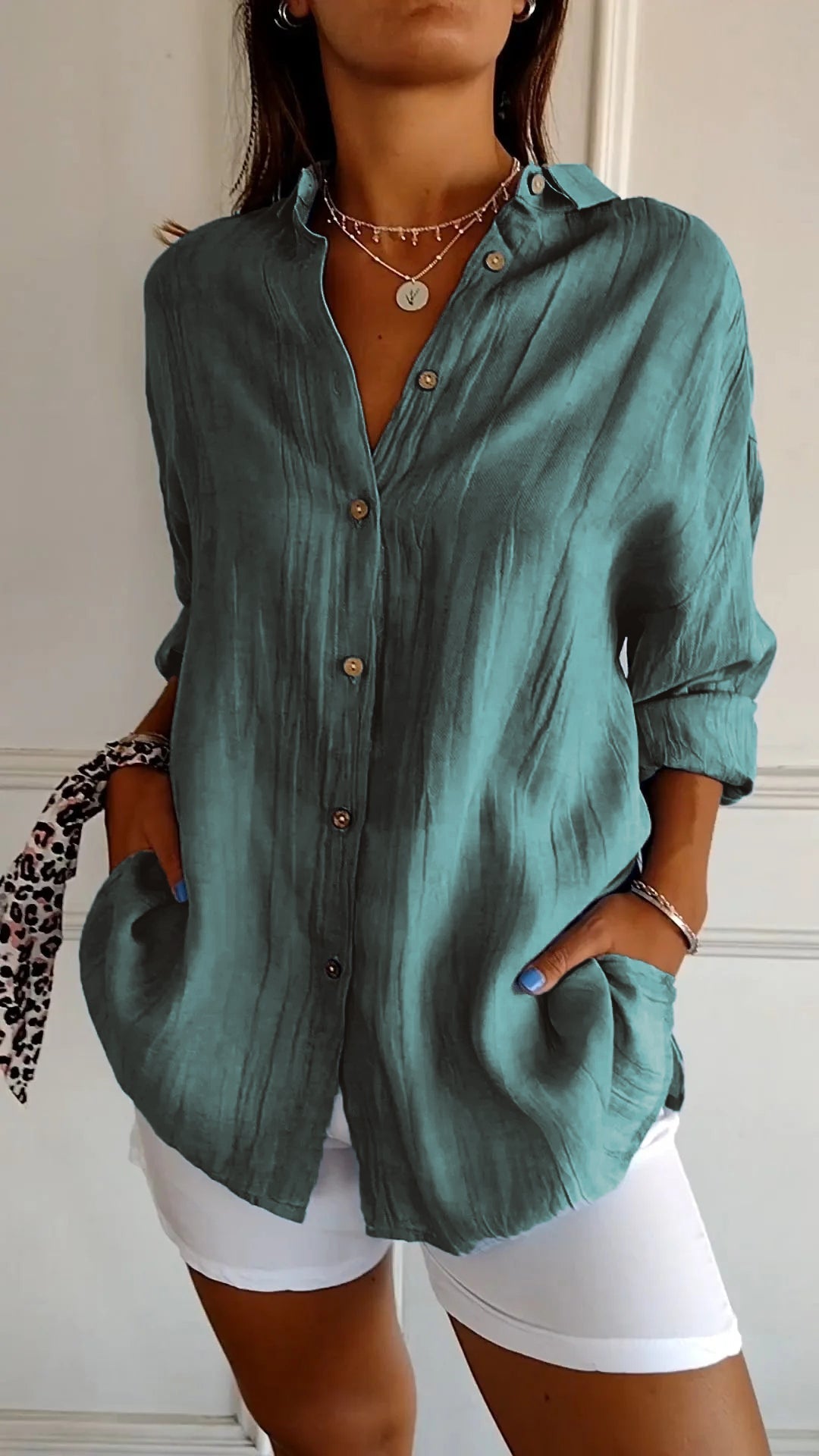 Mila | Elegant shirt with pleated style