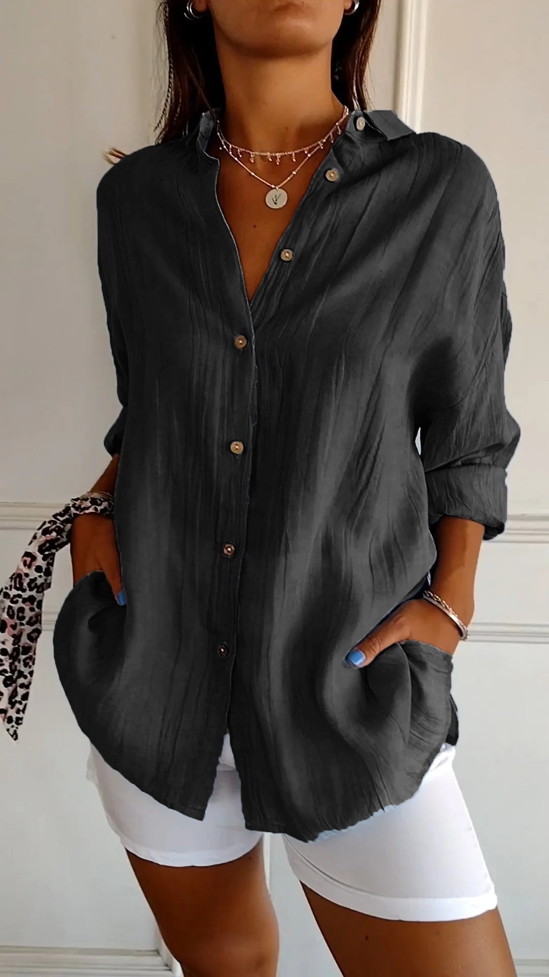 Mila | Elegant shirt with pleated style
