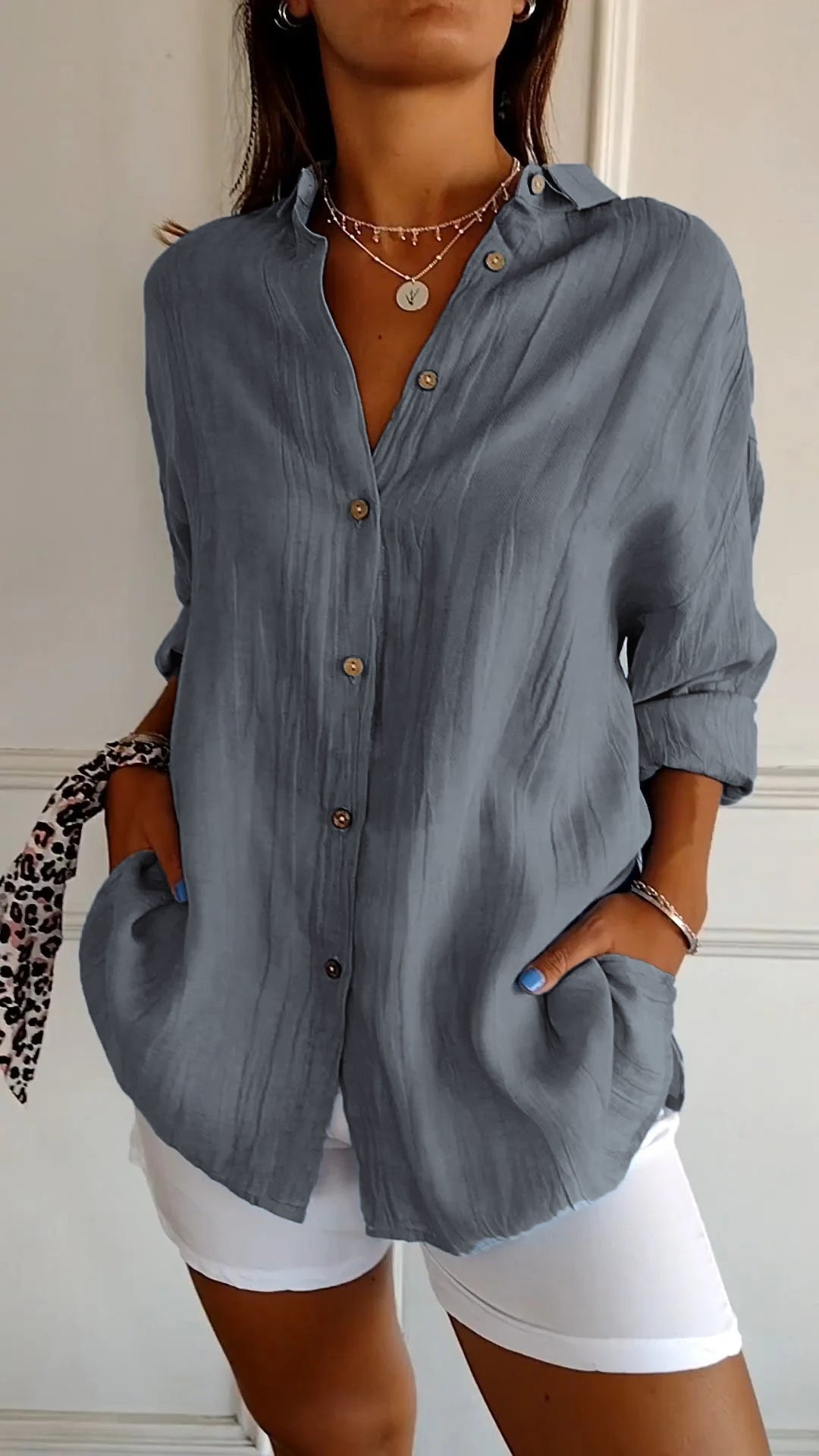 Mila | Elegant shirt with pleated style