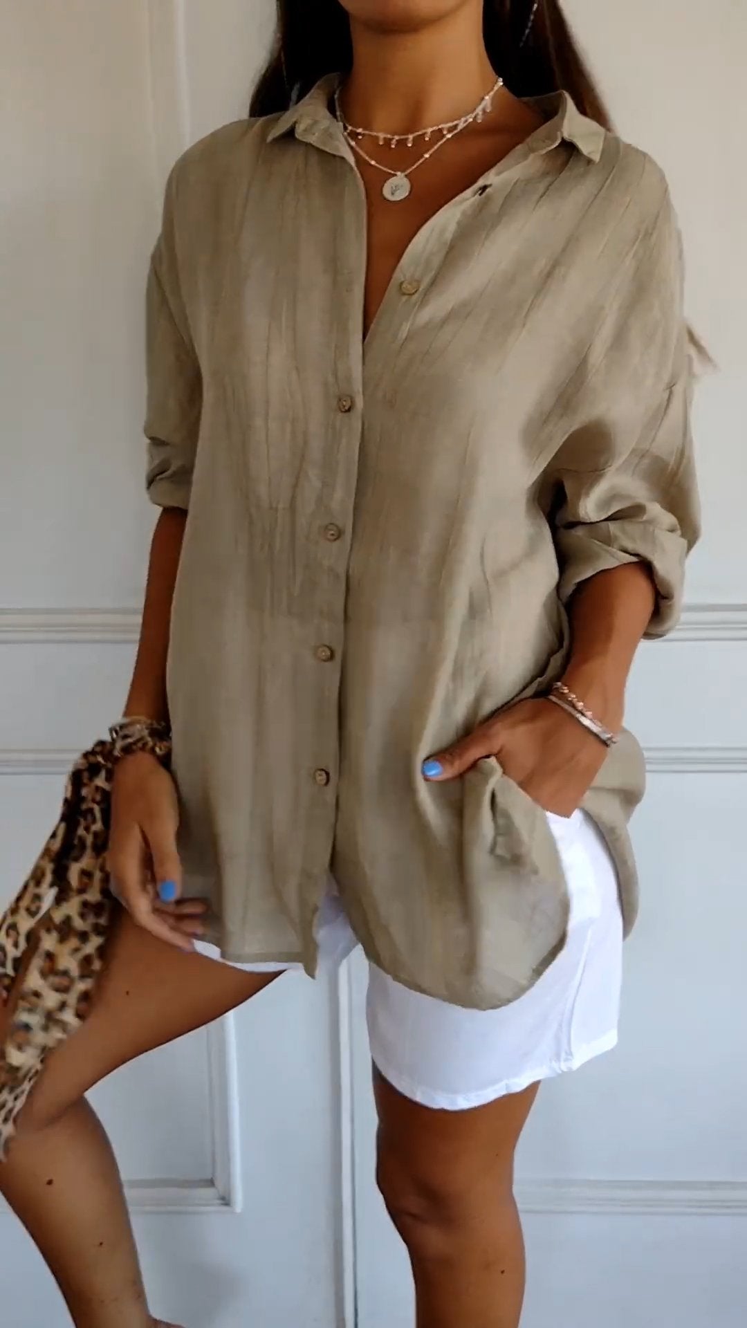 Mila | Elegant shirt with pleated style