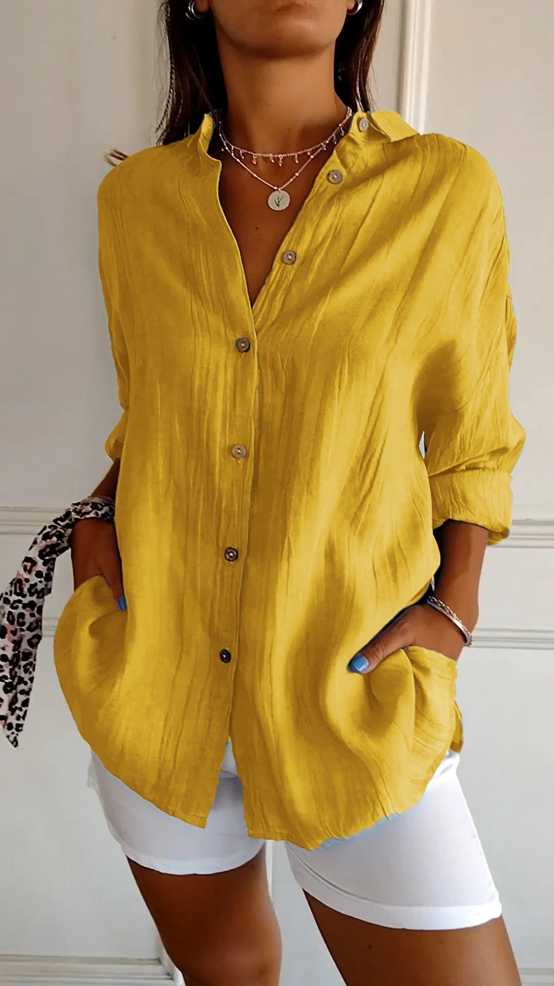 Mila | Elegant shirt with pleated style