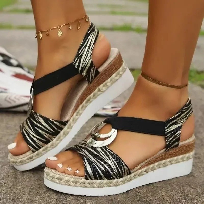 Quinn - Orthopedic sandals with optimal support