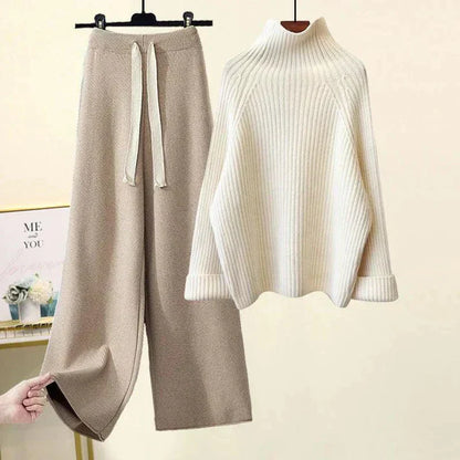 Loosely cut turtleneck sweater with free pants