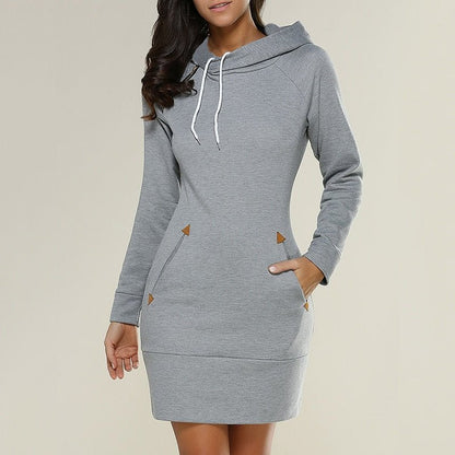 A casual hooded dress knee -length