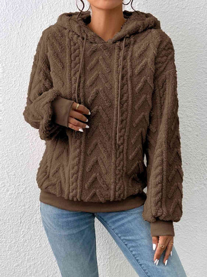 Sweaters with a cord and long arm in a two -tone design for women